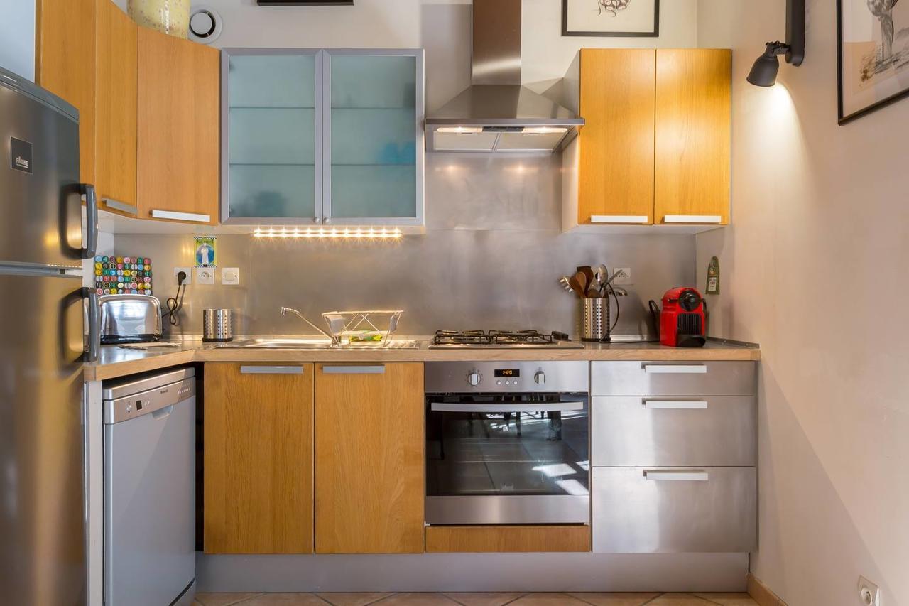 Guestready- Typical Croix-Roussien Flat Apartment Лион Екстериор снимка